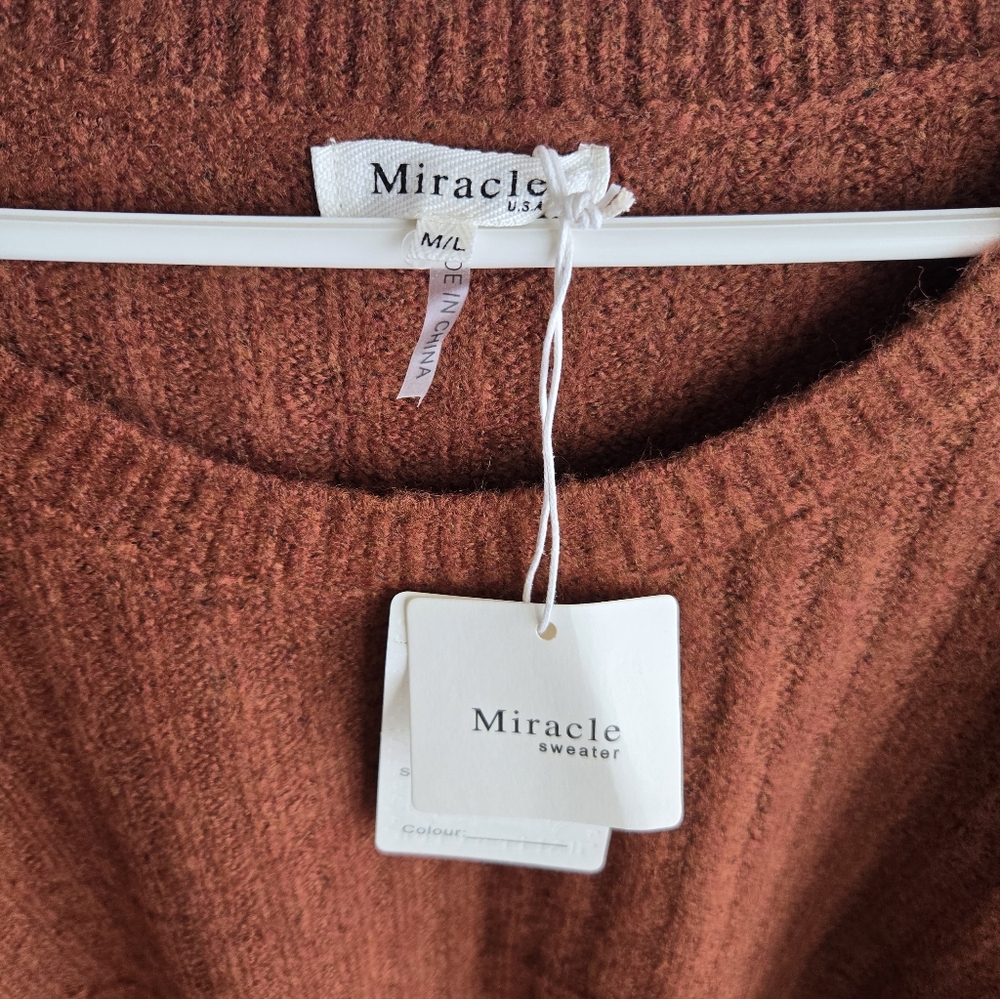 Miracpe Sweater M/L - Picture 4 of 5